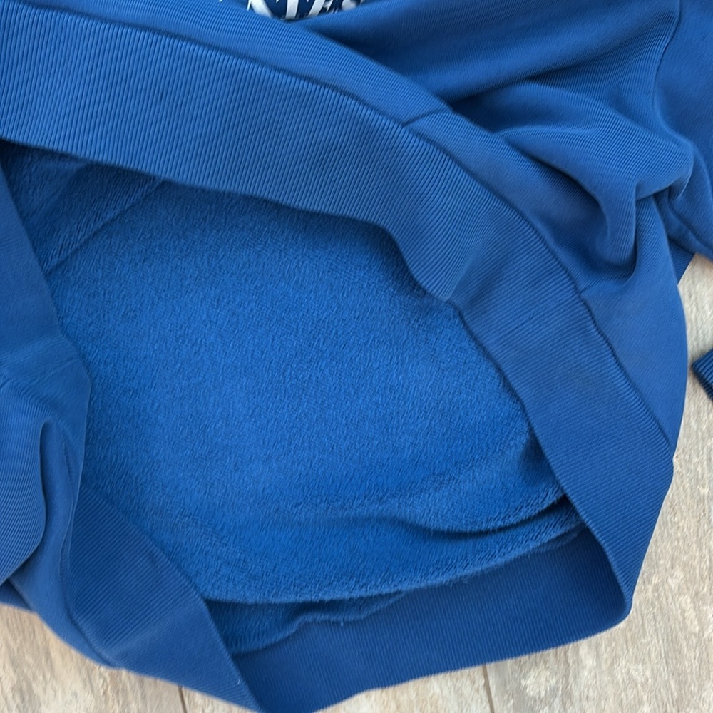 Boxy Hoodie - Picture 7 of 10